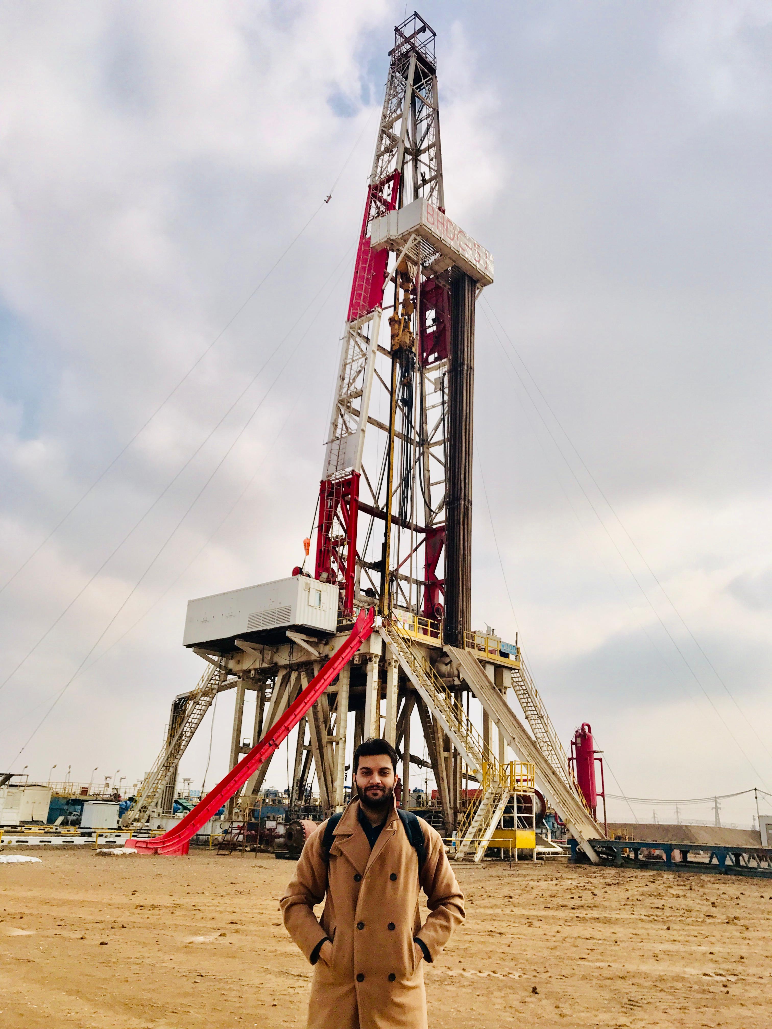 Oil and Gas Widescreen Rig Platform
